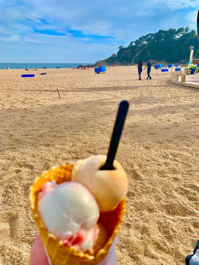 Kelly'S Beach Home Lloret de Mar Eksteriør billede